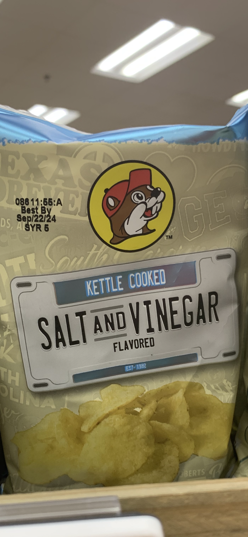 Bucees Kettle Cooked Salt and Vinegar flavored Potato Chips 2 ounce bag.