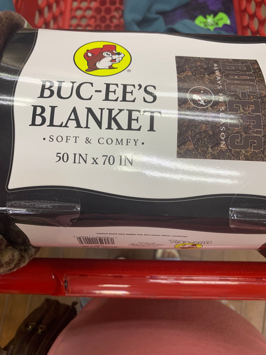 Bucees 50”x 70” Camouflage Blanket Bucee Beaver