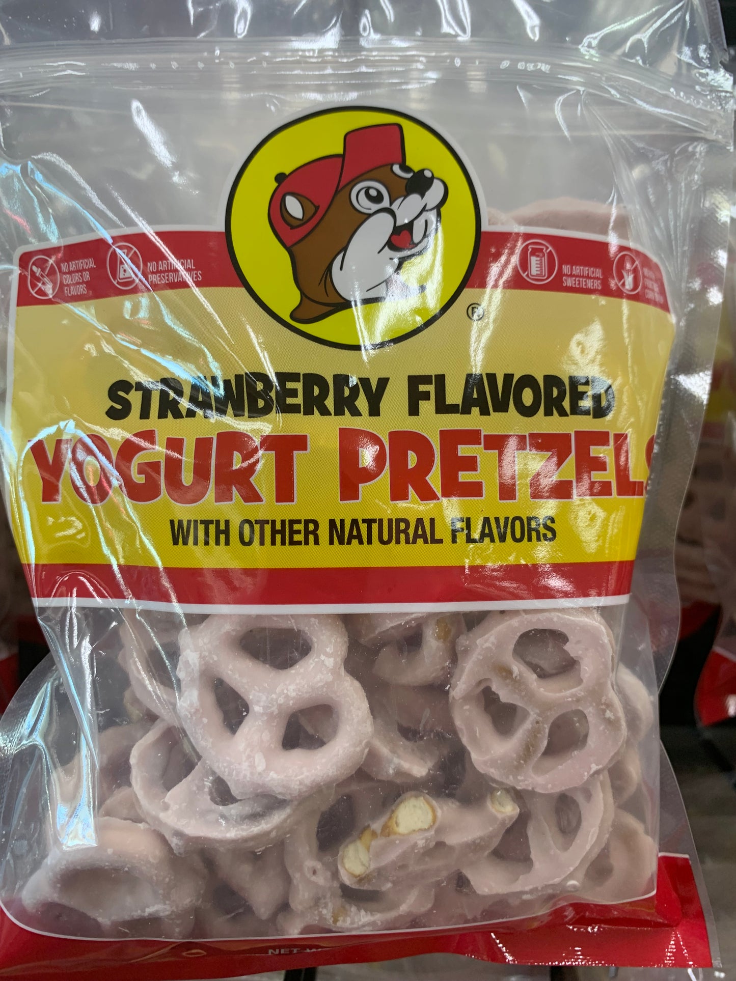 Bucees Strawberry Flavored Yogurt Pretzels 8oz