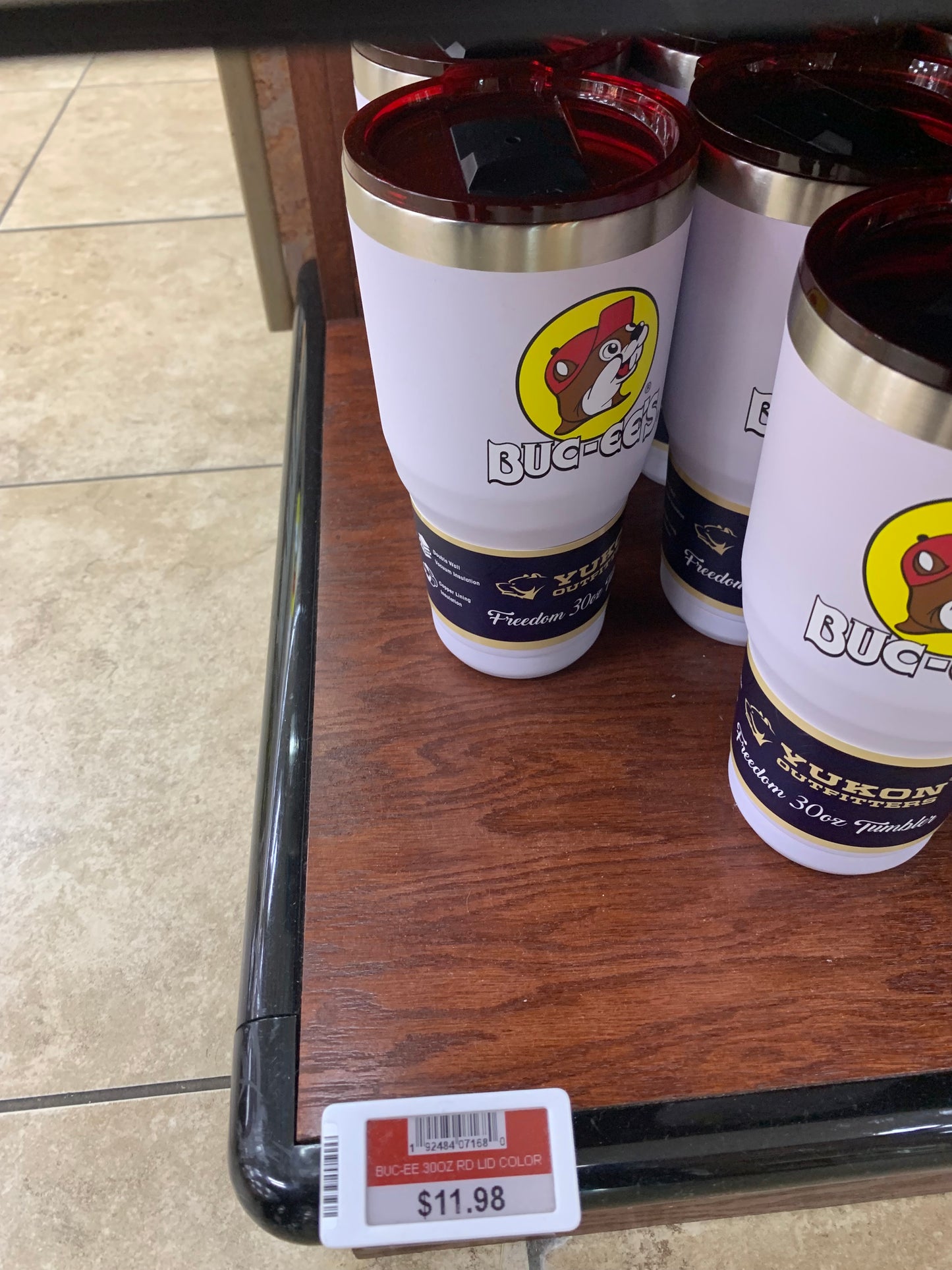 Buc-ees Yukon Outfitters Cup 30 oz Red or White